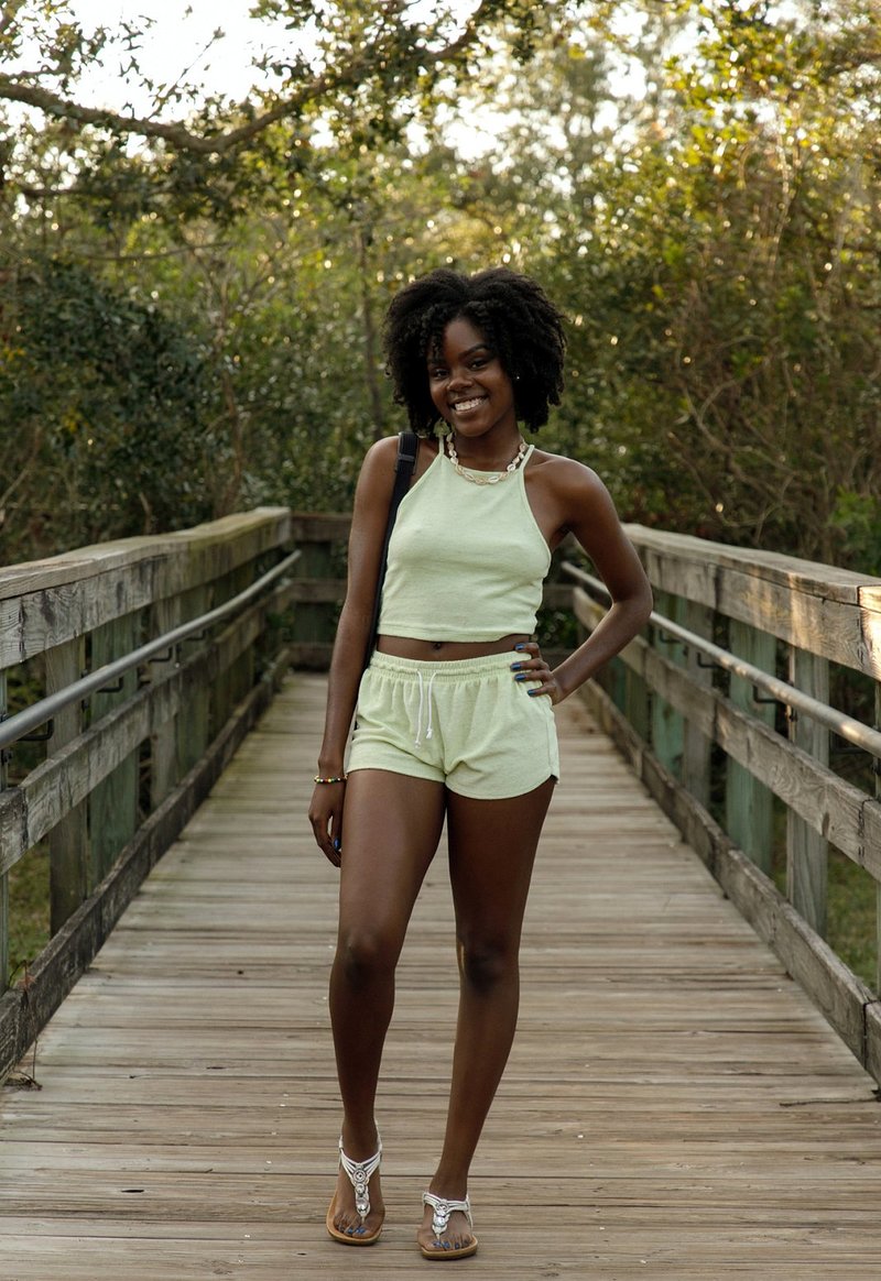 Вероника, 19 лет, 1 размер груди